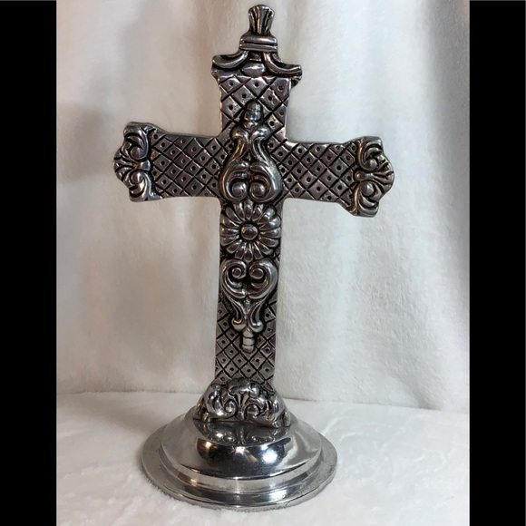 A La Carte Other - A La Carte handmade pewter cross